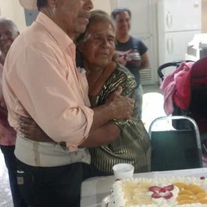 Meet your Posher, Leonila